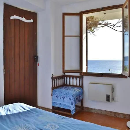 Hébergement de vacances House Maison 6 Pieces 9 Couchages 2 Le Lavandou